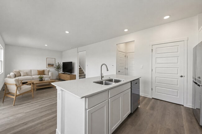 13732 Palmetto Dr
