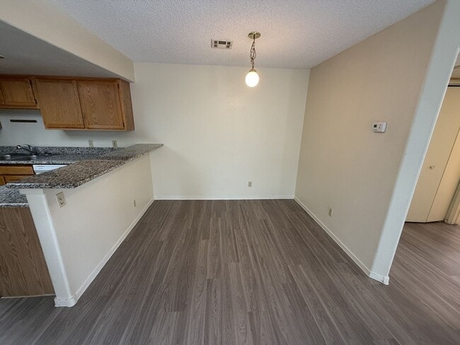 Photo - BEAUTIFUL CORNER UNIT CONDO!