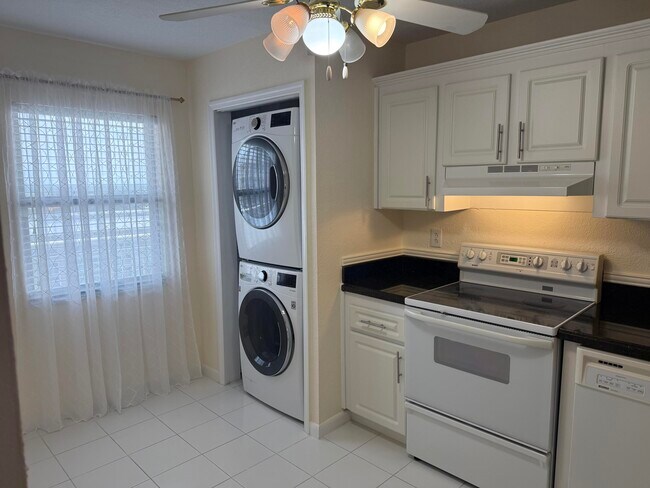 Photo - 3100 NE 48th St Unit 908