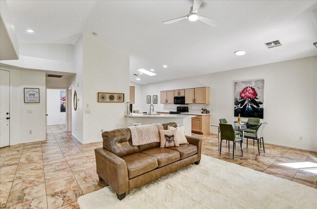 Photo - 3247 E Maldonado Dr