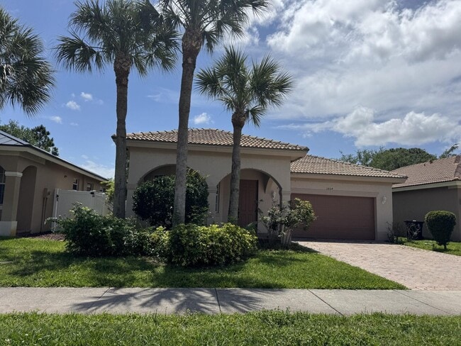 Photo - 1804 SW Jamesport Dr