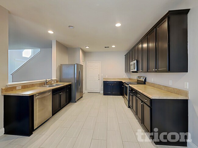 Photo - 11811 Pure Silver