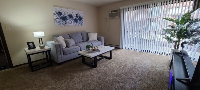 1-Bedroom Living