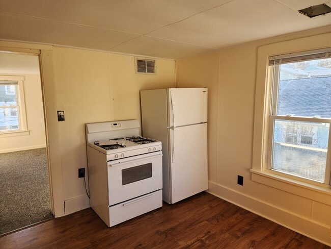 Photo - 493 W Pennsylvania Ave Unidad 3