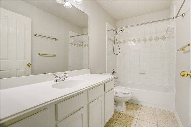 Photo - 7630 N Linpar Ct