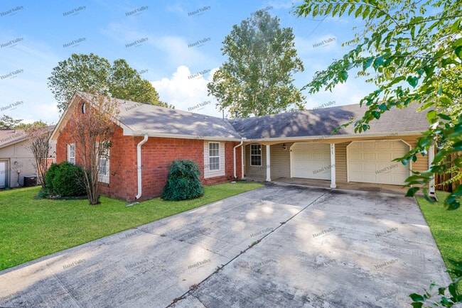 Building Photo - 2613 W Houston Pl