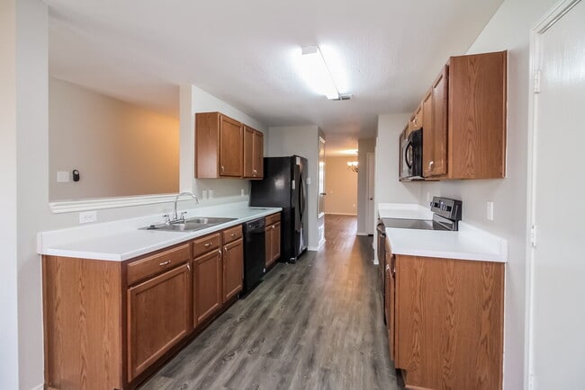 Photo - 1027 Clear Stream Dr