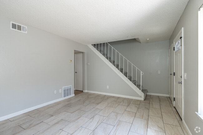 2BR, 1.5BA - 1,100SF - Living Room