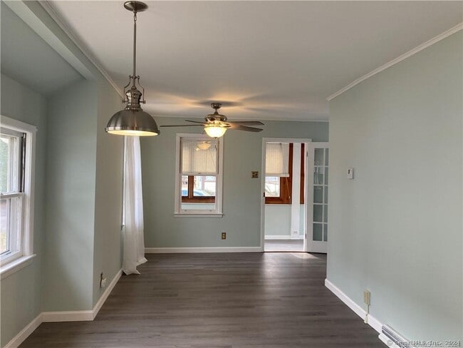 Photo - 31 Daggett St