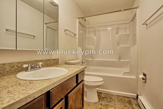 Photo - 2 Bed, 1 Bath Unit #12 at Pine Grove Apts for $1395 Per Month on St. Johns Road