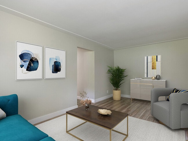 Photo - 25 Nash Road N