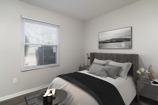 Englewood Villas & Residences