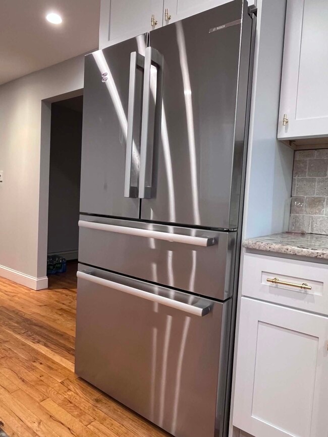 340 Maple St Unit 2nd Floor