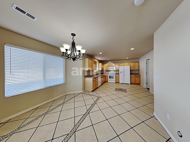 Photo - 832 S 1660 W