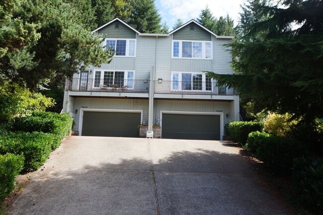 Building Photo - SE Jewel! Spacious living! Rental