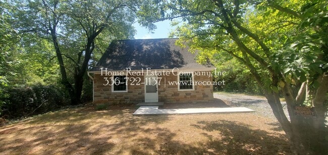 Photo - 1013 Louise Rd House