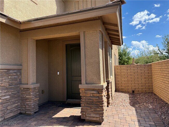 Photo - 340 Mezzaforte St