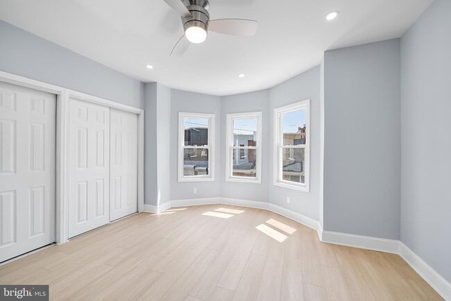 Photo - 56 N Yewdall St