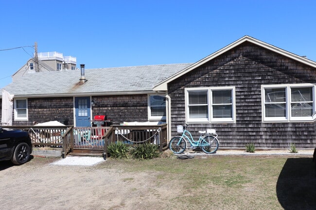 Photo - 14 McLeod Ave