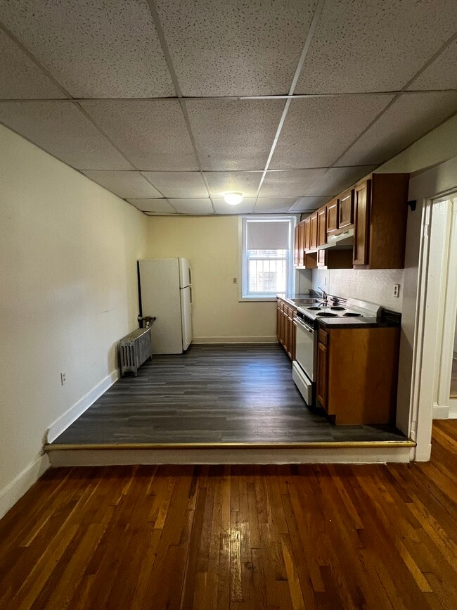 Building Photo - 8 Chiswick Rd Unit 29 Rental