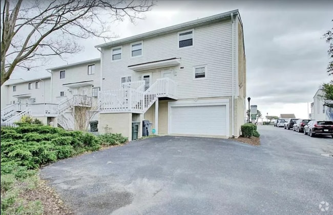 Building Photo - 314 N 1st St Rental