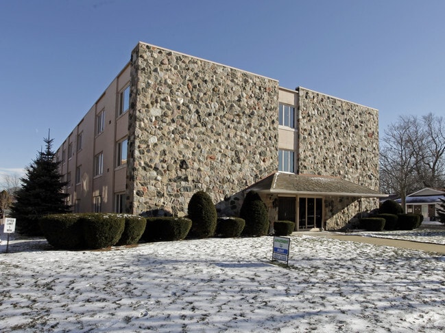 IMPERIAL HOUSE APARTMENTS