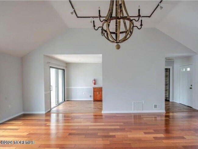 Photo - 20 Tower Hill Dr Unit 1009