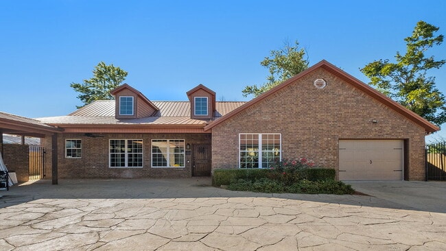 Photo - 1414 W Cypress St Unit 102