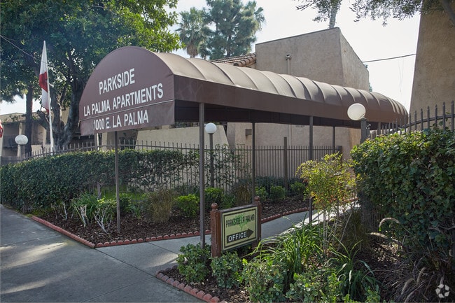 Parkside La Palma Apartments