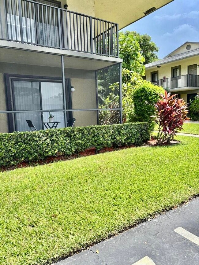 Photo - 610 Trace Cir Unit 107