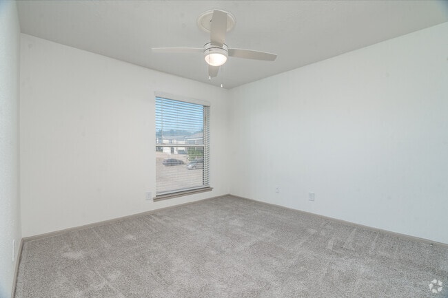 1BRm 1BA - 660SF - Bedroom - Coronado North Apartments