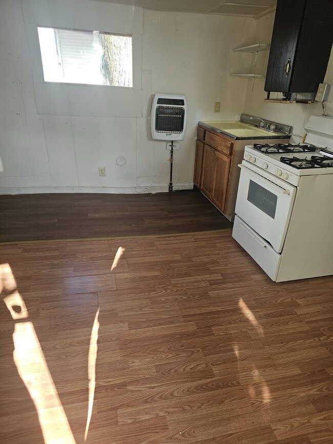 Photo - 1249 Bausher Ave NW