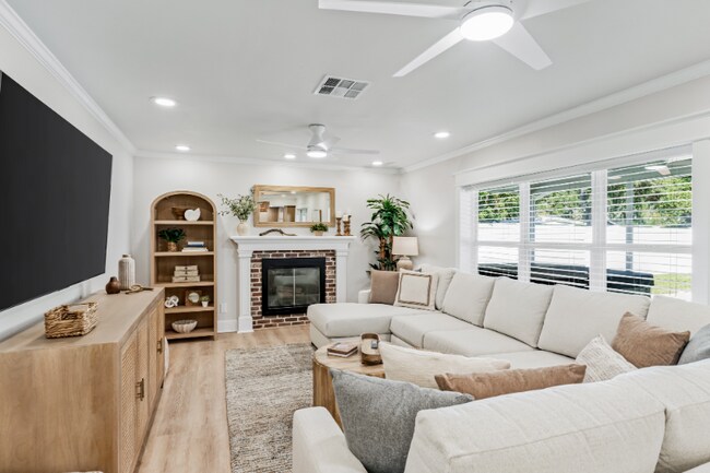 Photo - 12805 Mia Cir