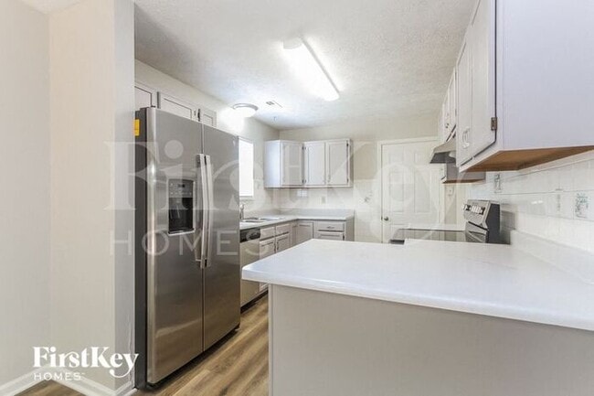 Photo - 5610 Simmul Ln