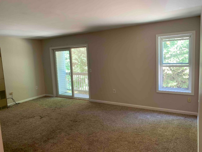 Photo - 329 Old Lake Shore Rd Unit 7