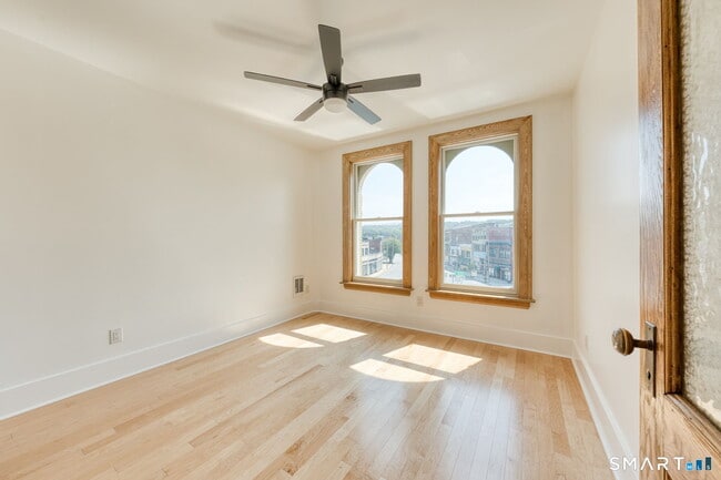 Photo - 11 Main St Unit 305