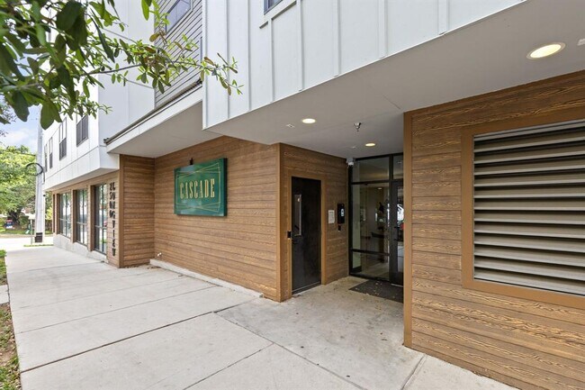 Photo - 2500 Longview St Unidad 418