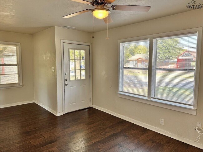 Photo - 1627 Oceola Ave