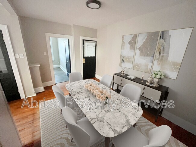 4738 S Grand Blvd Unit 2S