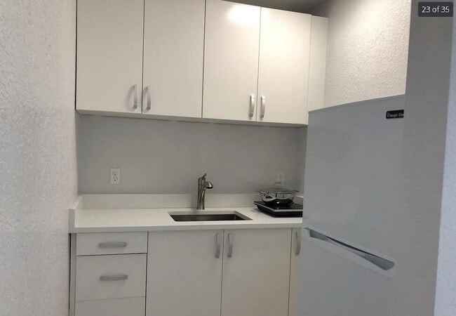 Photo - 3532 N Dixie Hwy