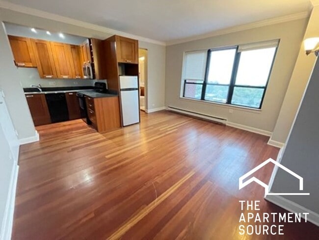 Photo - 700 W Bittersweet Pl Unit 1207