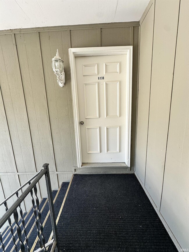 Photo - 613 Cypress St