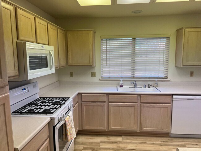 Photo - 2516 Sunup Dr