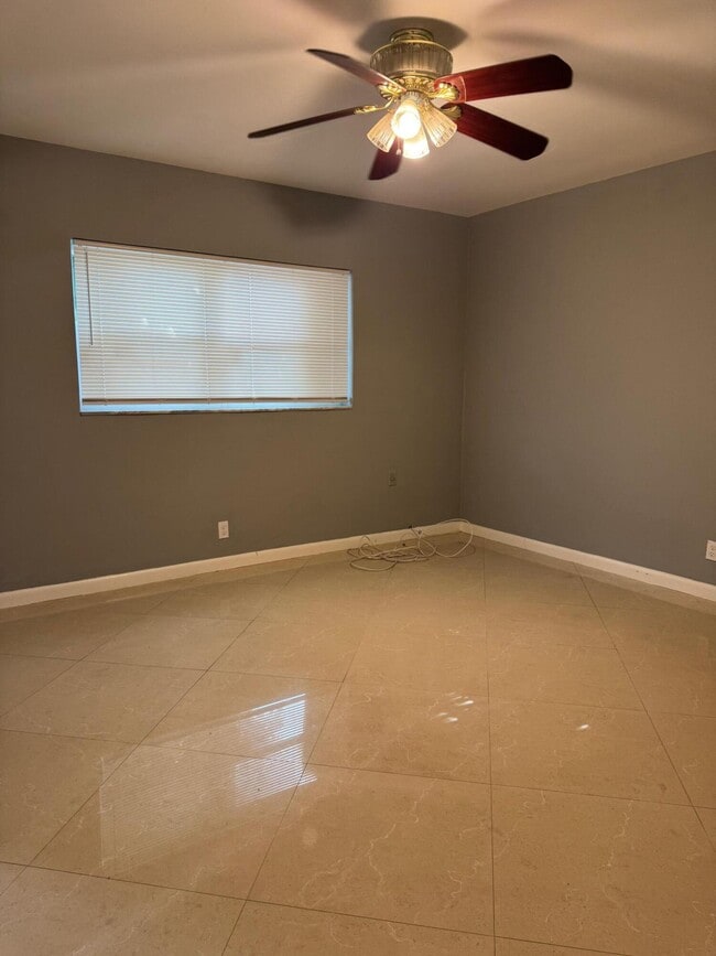 Photo - 11050 NW 36th St