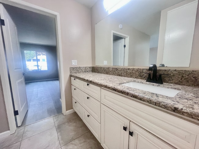 Photo - 3030 Suncrest Dr