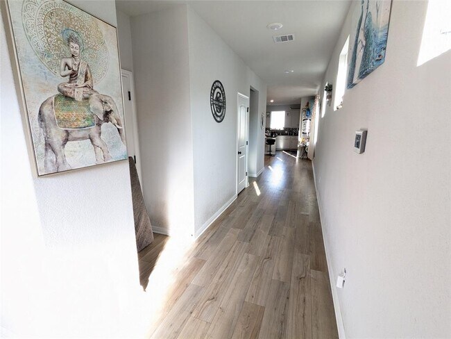 Photo - 2436 Danbury Ln