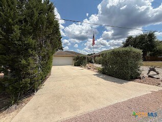 Photo - 1608 Lakeview Dr