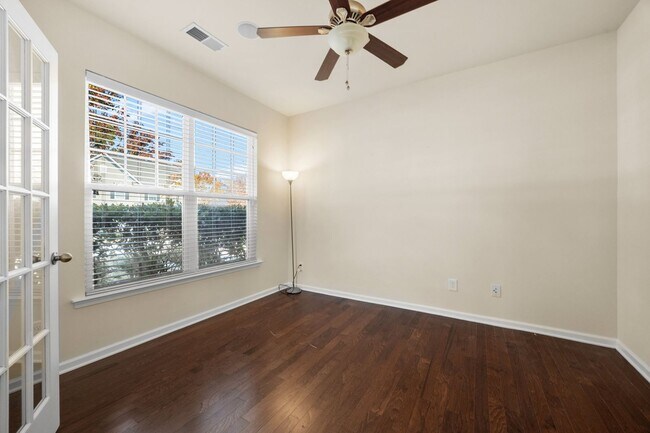 Photo - Stunning 6-bed, 4.5-bath home in Stowe Poi...