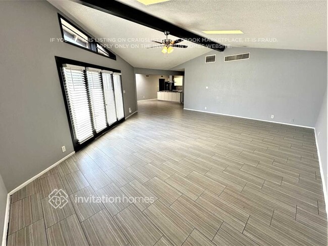 Photo - 1265 E Del Rio Dr