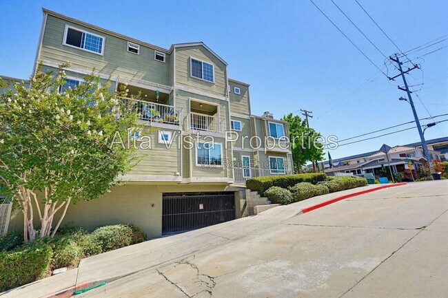 4204 Third Ave Unit 11